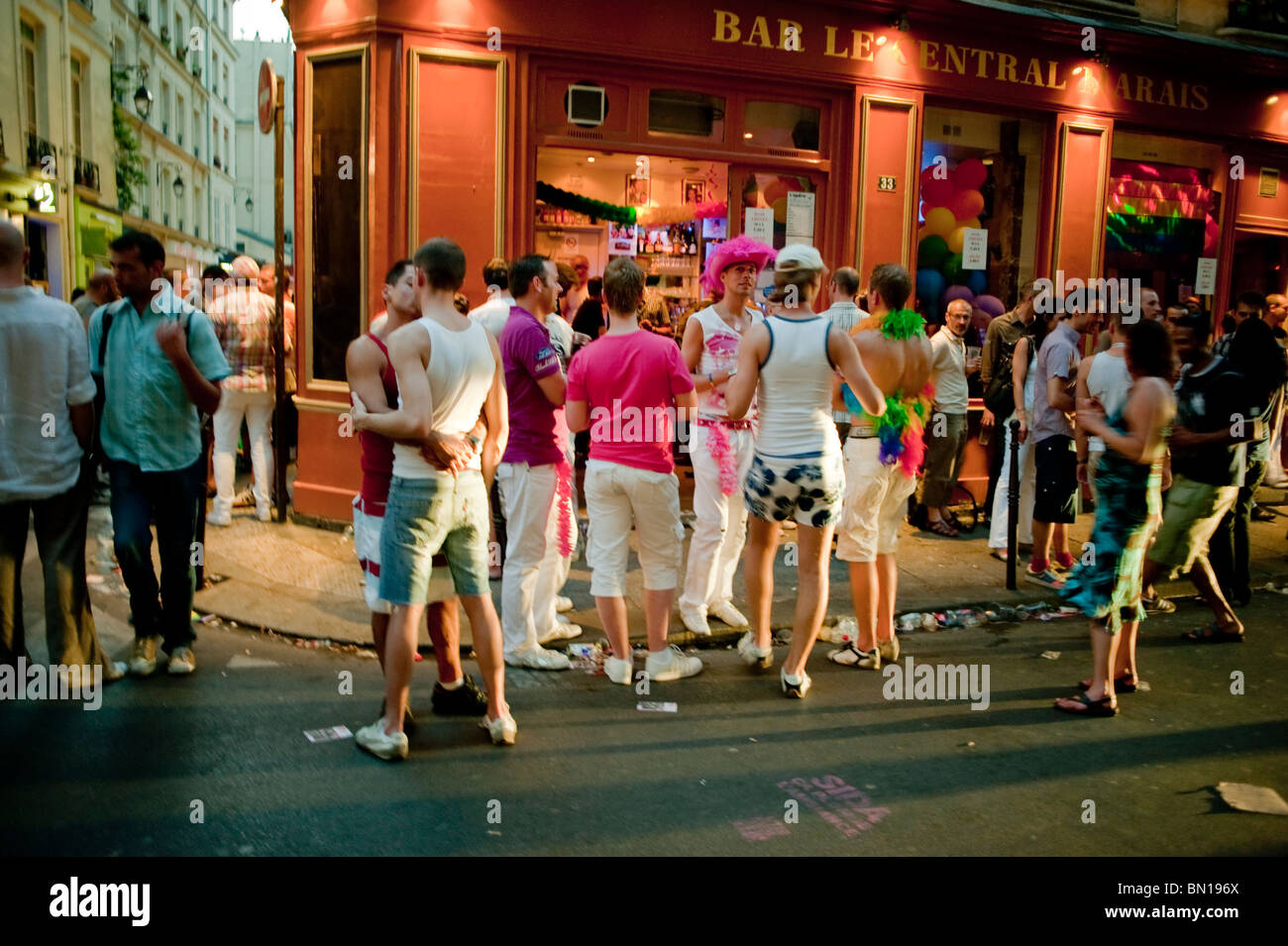 Avg Club France Gay In