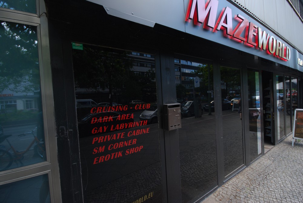 Berlin Maze Gay World