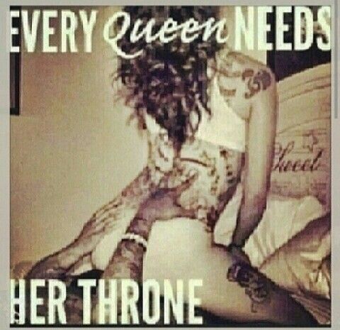 Mnmz Her Queen Throne Perf And